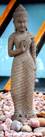 statue